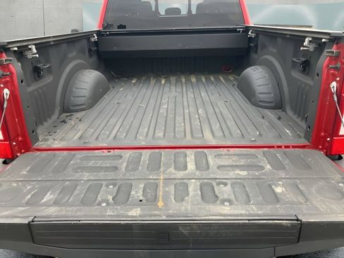 Used 2022 Ford F350 Platinum w/ Tremor Off-Road Package image 10