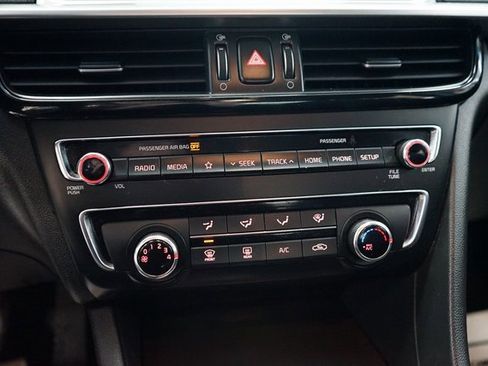 Used 2020 Kia Optima LX image 34