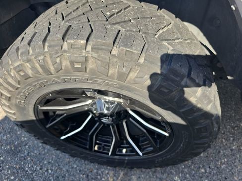 Used 2021 Jeep Wrangler Unlimited Sahara w/ Cold Weather Group AWD/4WD image 14