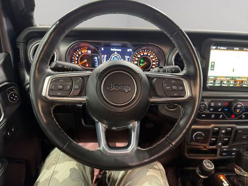 Used 2023 Jeep Wrangler Unlimited Sahara w/ LED Lighting Group AWD/4WD image 24