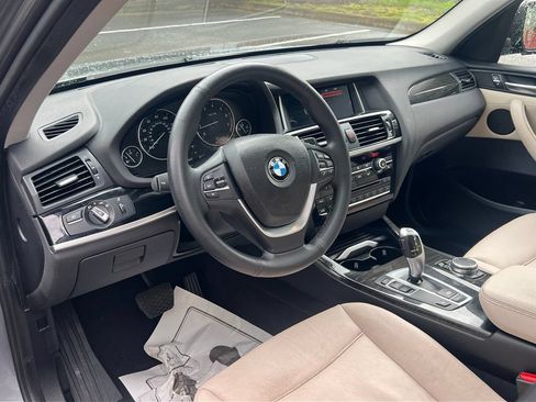Used 2016 BMW X3 sDrive28i RWD image 11