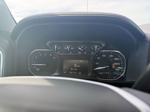 Used 2022 GMC Sierra 1500 SLE image 27