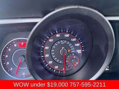 Used 2023 Hyundai Elantra SEL FWD image 11