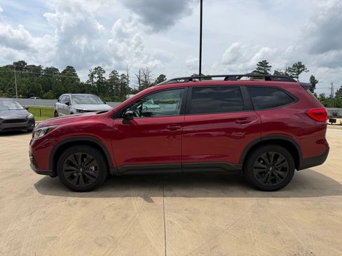 Used 2022 Subaru Ascent Onyx Edition AWD/4WD image 2
