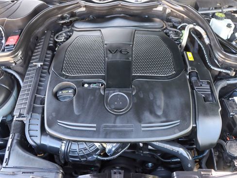 Used 2014 Mercedes-Benz C 300 4MATIC Sedan image 40