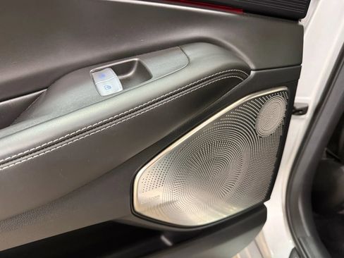 Used 2017 Genesis G90 3.3T Premium image 43