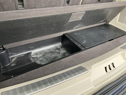 Used 2019 Lincoln Navigator Reserve AWD/4WD image 51