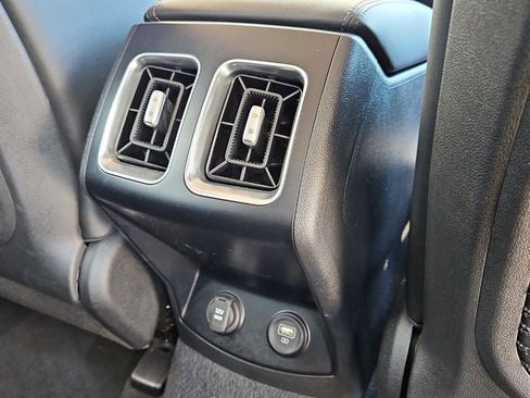 Used 2022 Kia Sorento S image 16