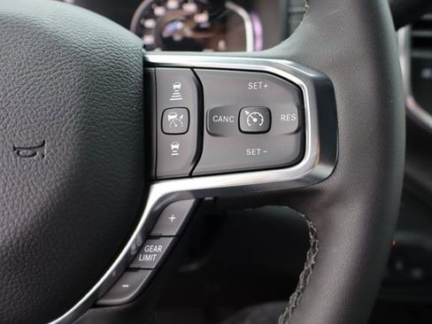 New 2026 RAM 3500 Laramie AWD/4WD image 23