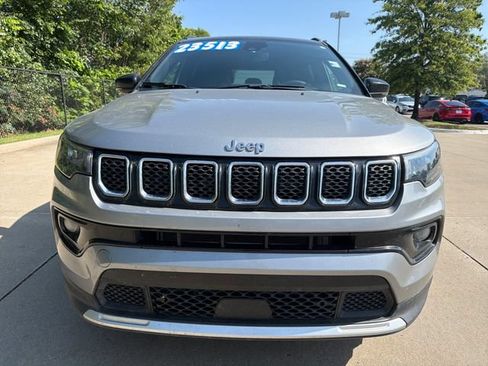 Used 2024 Jeep Compass Limited AWD/4WD image 8