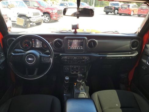 Used 2021 Jeep Wrangler Unlimited Sport S image 25