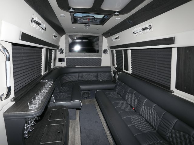 Used 2023 Mercedes-Benz Sprinter 3500 image 33