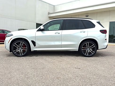 Used 2026 BMW X5 sDrive40i w/ M Sport Package RWD image 4