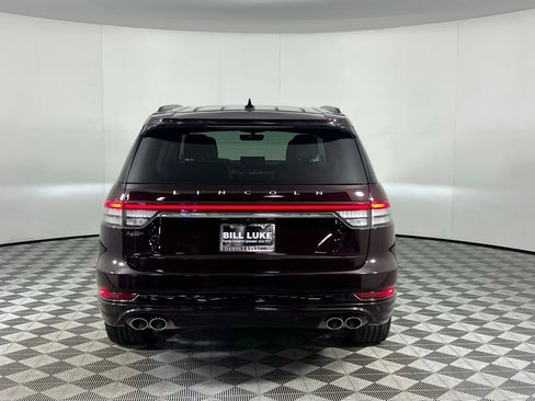 Used 2023 Lincoln Aviator Reserve w/ Equipment Group 201A image 8