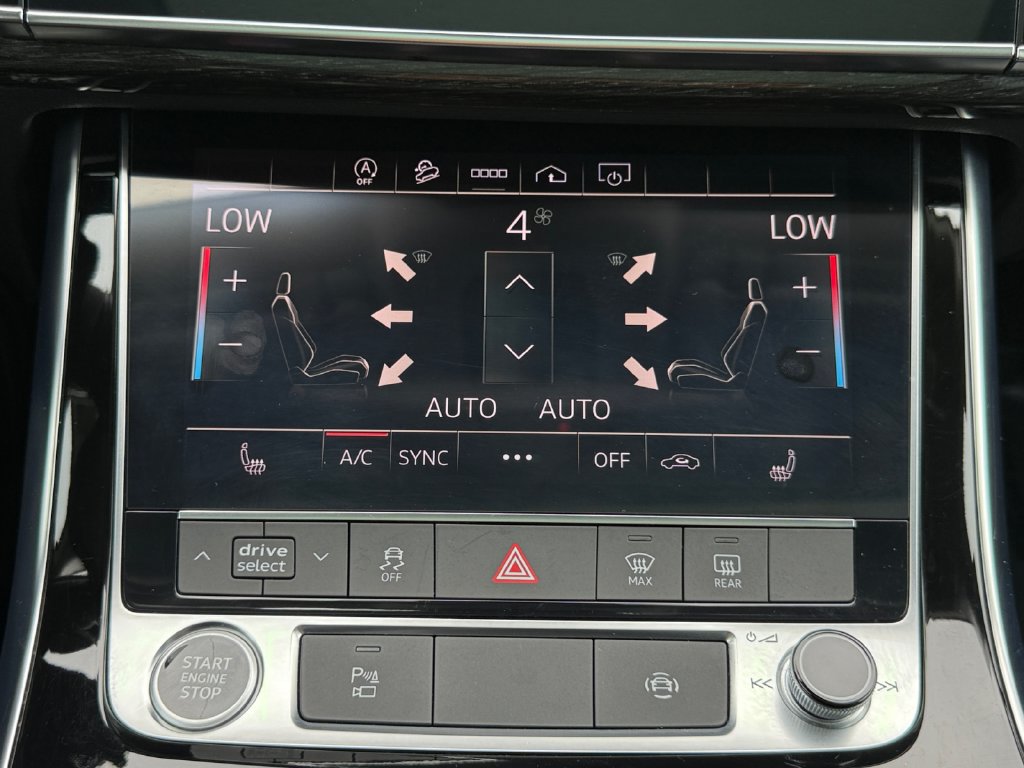 Used 2023 Audi Q7 2.0T Premium w/ Convenience Package AWD/4WD image 17