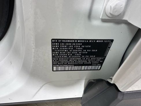 Used 2022 Volkswagen Taos SE image 29