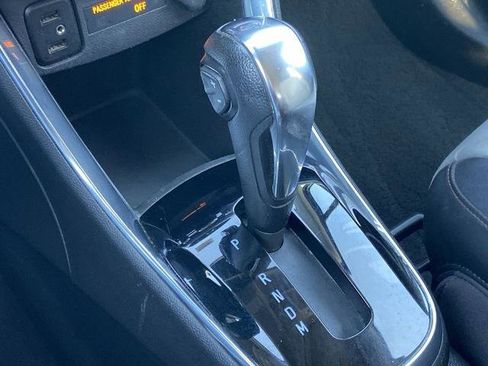 Used 2017 Chevrolet Trax Premier w/ Driver Confidence II Package image 11