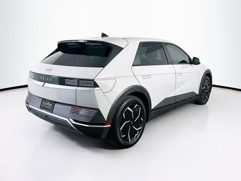 Used 2024 Hyundai Ioniq 5 SEL image 9