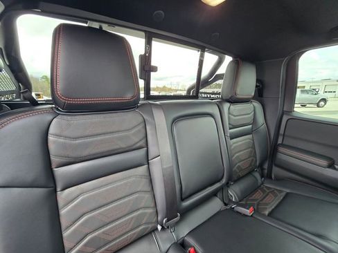 Used 2025 Nissan Frontier PRO-4X w/ Pro Premium Package image 16