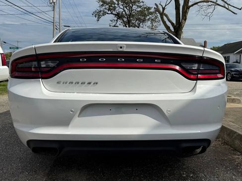 Used 2020 Dodge Charger SXT w/ Leather Interior Group RWD image 7