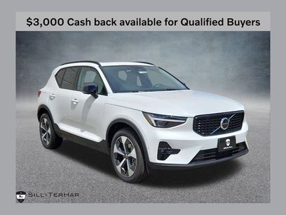New 2026 Volvo XC40 B5 Plus w/ Protection Package Premier