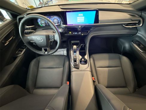 Used 2026 Toyota Crown Signia AWD/4WD image 20