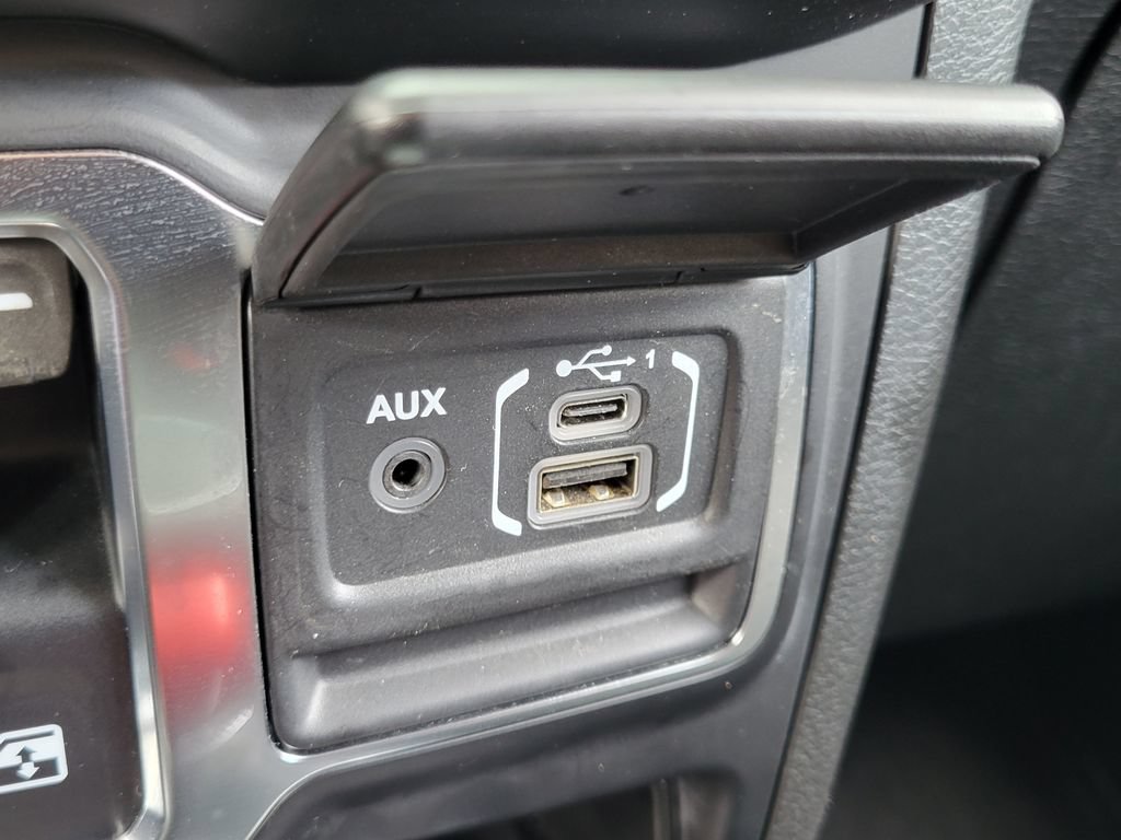Used 2022 Jeep Wrangler Sport AWD/4WD image 10