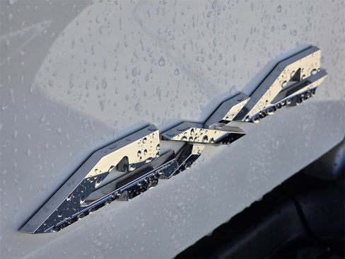 Used 2024 RAM 2500 Tradesman w/ Chrome Appearance Group image 8