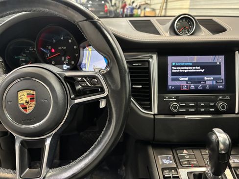 Used 2018 Porsche Macan GTS image 15