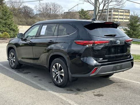 Used 2021 Toyota Highlander XLE image 22