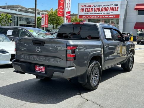 Used 2025 Nissan Frontier SV w/ Tow Package AWD/4WD image 8