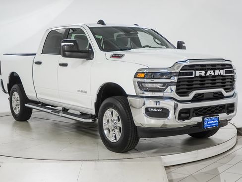 Used 2026 RAM 2500 Big Horn AWD/4WD image 13