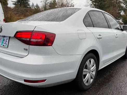 Used 2017 Volkswagen Jetta S image 13