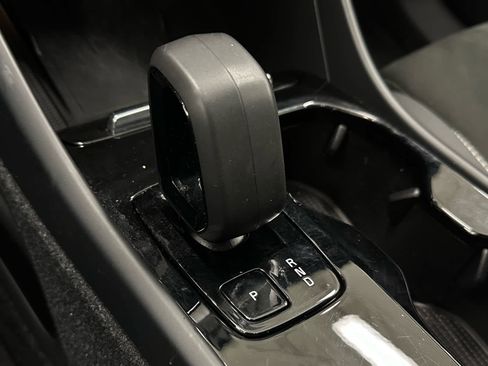 Used 2023 Volvo XC40 Recharge Plus w/ Protection Package Premier image 30