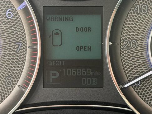 Used 2017 INFINITI QX80 4WD w/ Driver Assistance Package image 13