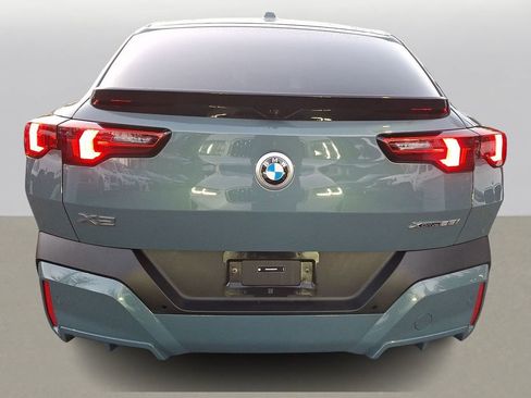 Used 2025 BMW X2 xDrive28i w/ Premium Package image 4