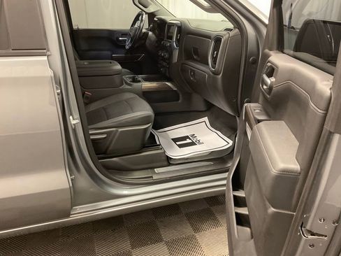 Used 2019 Chevrolet Silverado 1500 RST w/ All-Star Edition image 18