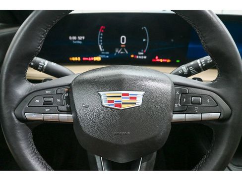 Certified 2024 Cadillac XT4 Luxury w/ Cold Weather Package image 12