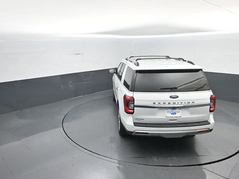 Certified 2024 Ford Expedition Limited image 26