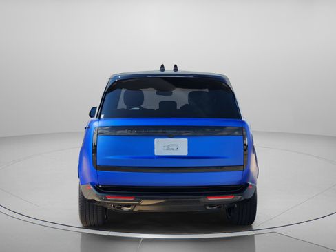 Certified 2025 Land Rover Range Rover SE AWD/4WD image 4