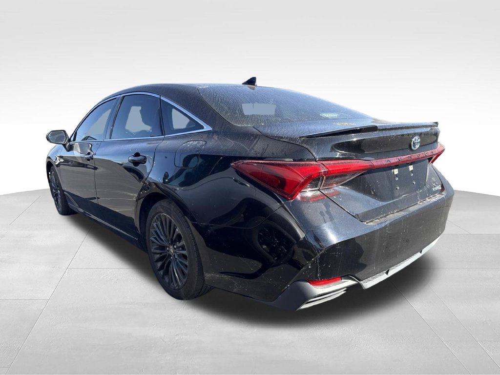 Used 2021 Toyota Avalon XSE FWD image 5