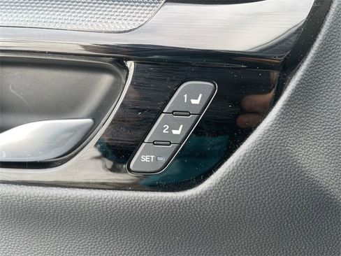 Used 2023 Honda CR-V EX-L image 32