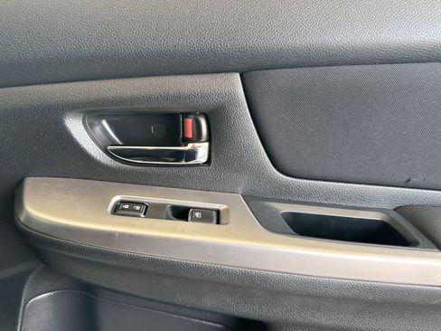 Used 2015 Subaru Crosstrek 2.0i Premium image 18