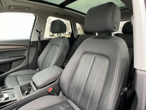 Used 2022 Audi Q5 2.0T Premium w/ Convenience Package image 16