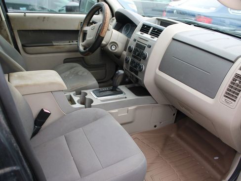 Used 2009 Ford Escape XLT AWD/4WD image 6
