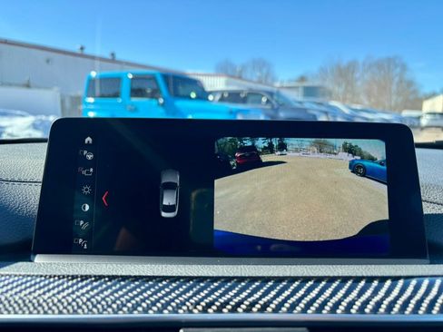 Used 2020 BMW M4 Coupe w/ Executive Package image 17