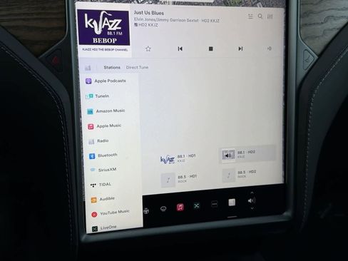 Used 2020 Tesla Model X Long Range image 18