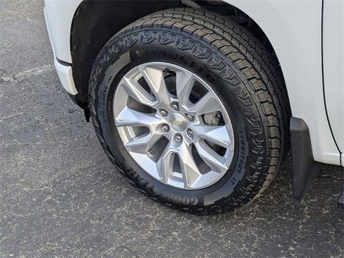 Used 2022 Chevrolet Silverado 1500 Custom w/ Safety Confidence Package image 23