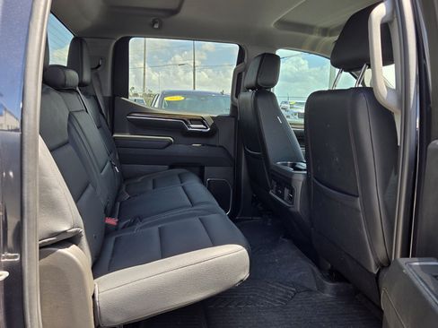 Used 2024 Chevrolet Silverado 1500 LT AWD/4WD image 15