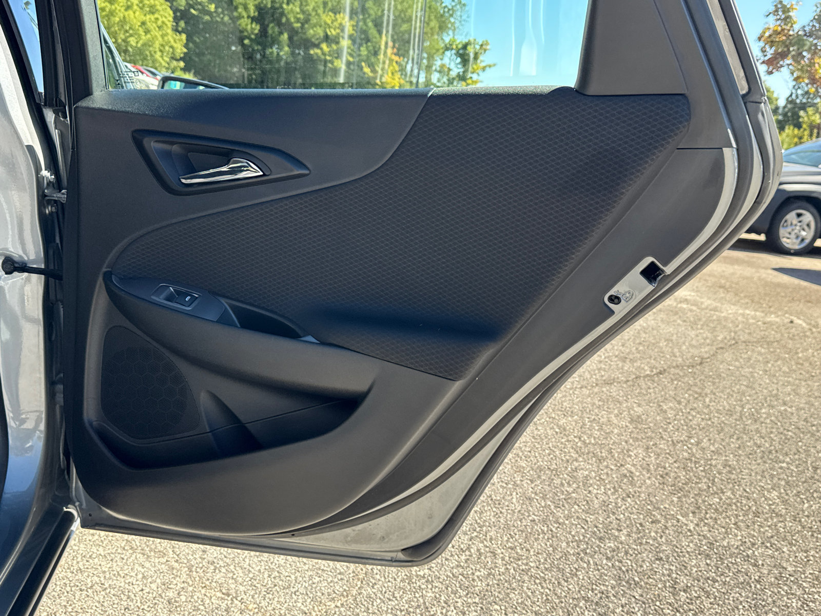 Used 2025 Chevrolet Malibu LT FWD image 16